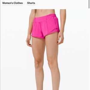 lululemon sonic pink low rises 2.5” shorts